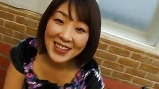Miyuki Hashida sucks dong and gets cum